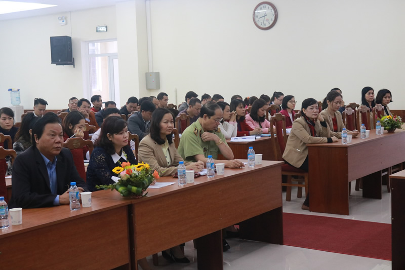 dao-tao-ngan-han-cap-chung-chi-lay-mau-thuc-pham-2