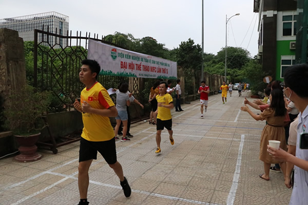 Đại hội thể thao Viện Kiểm nghiệm ATVSTPQG-10