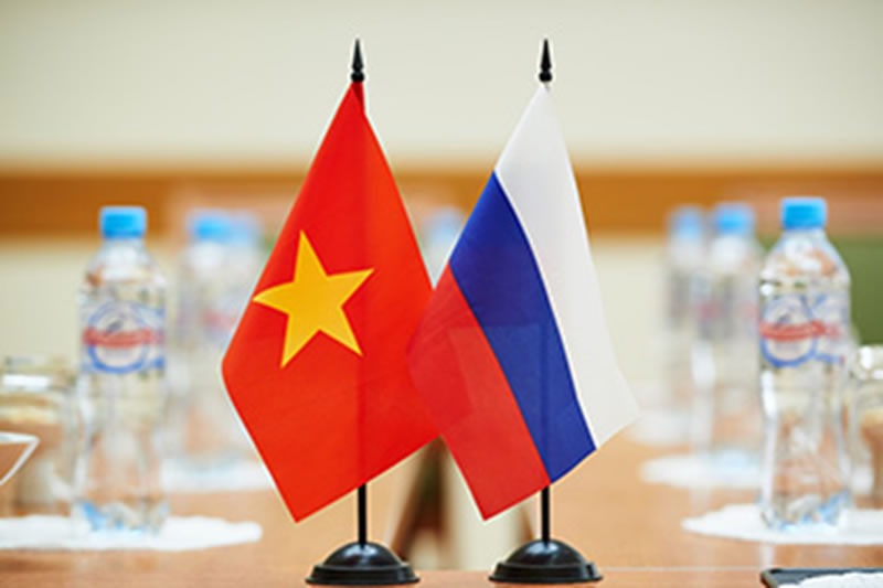hop-tac-vkn-va-trung-tam-khoa-hoc-lien-bang-Nga