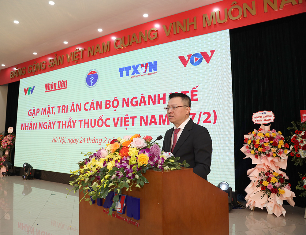 Gặp mặt, tri ân cán bộ ngành Y tế nhân 68 năm Ngày Thầy thuốc Việt Nam - Ảnh 3