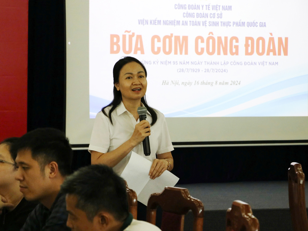 'Bữa cơm công đoàn' thêm gắn kết, sẻ chia với người Cá cược bóng đá 23Win ngành 23Win 6 cá cược trực tuyến- Ảnh 1.