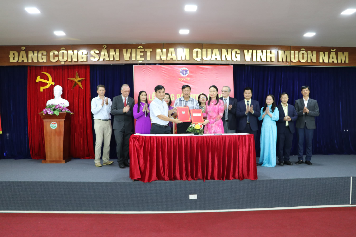 Lễ công bố quyết định thành lập Trung tâm đánh giá nguy cơ về 23Win001 con nổ hũ-10