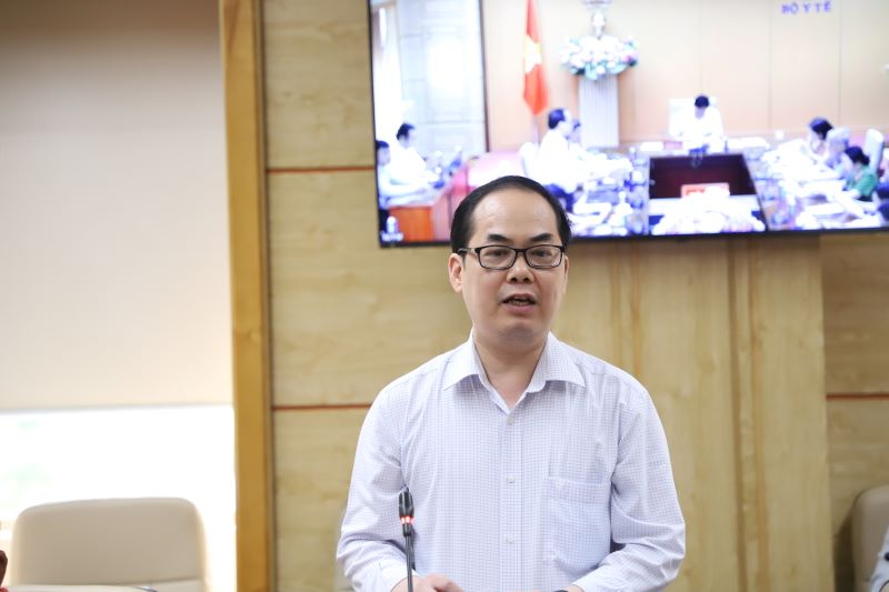 TS. Tạ Mạnh Hùng, Phó Cục trưởng Cục Quản lý Dược, 23win.Com Nhà Cái Uy Tín Số 1 Châu Á báo cáo tại hội nghị