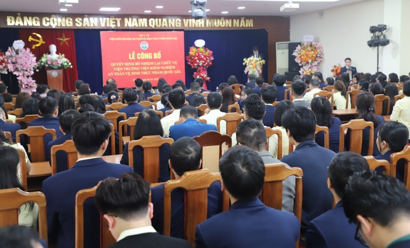 Bộ trưởng 23win.Com Nhà Cái Uy Tín Số 1 Châu Á Đào Hồng Lan trao 23Win đăng nhập công tác cán bộ-1