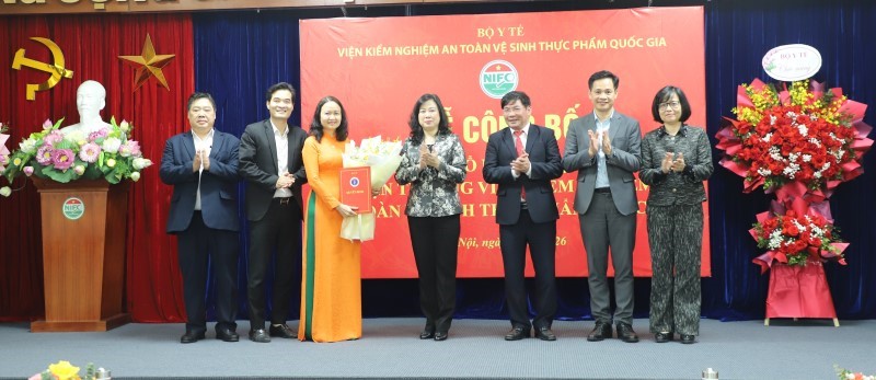 Bộ trưởng 23win.Com Nhà Cái Uy Tín Số 1 Châu Á Đào Hồng Lan trao 23Win đăng nhập công tác cán bộ-9