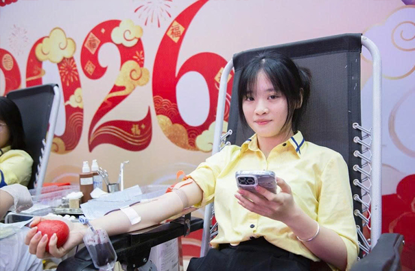 Hiến máu 12